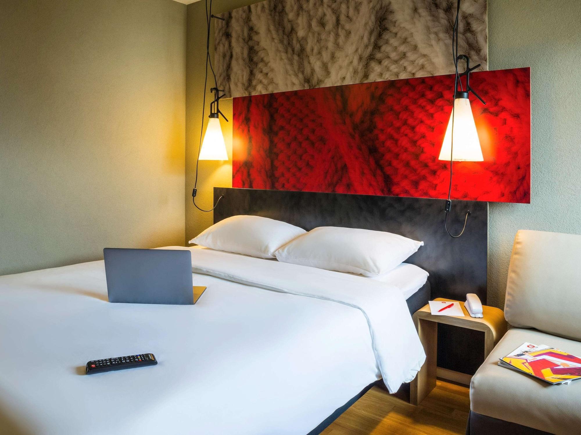 Ibis Sion Hotel Exterior photo