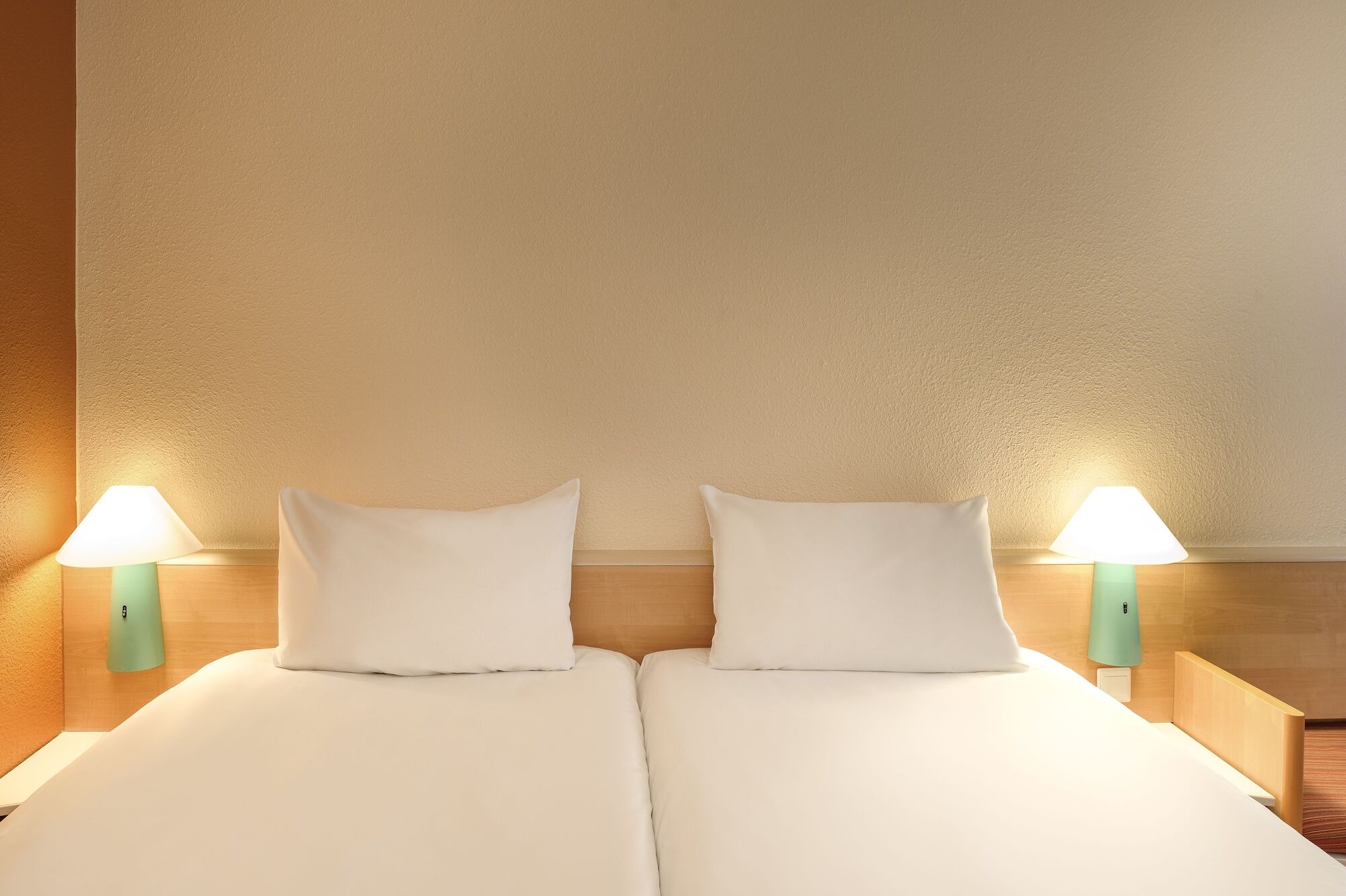 Ibis Sion Hotel Exterior photo